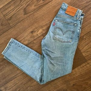 Vintage Style light Wash Wedgie Fit Levi’s